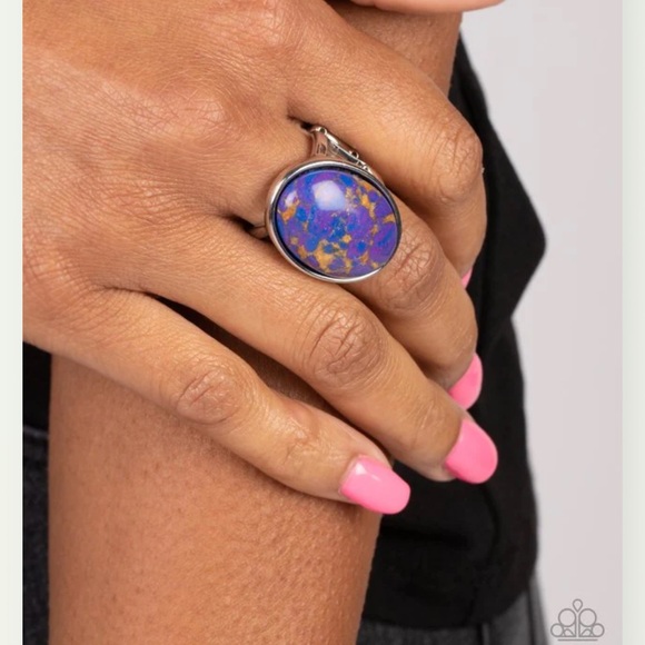 🟣👑🟣 “MAJESTIC MARBLING” PURPLE RING ~ PAPARAZZI❗️🟣👑🟣 - Picture 3 of 4